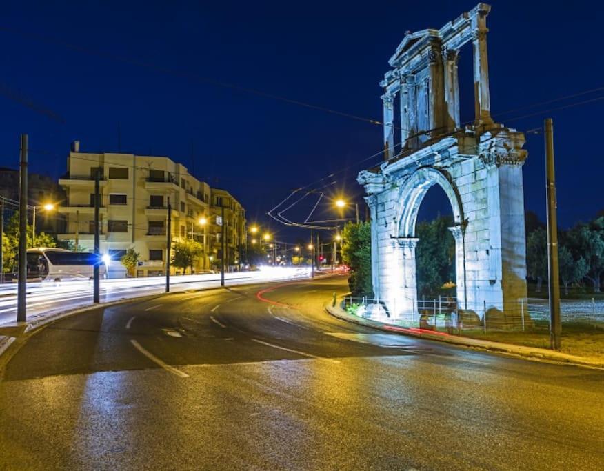 アテネThe Acropolis Metro Station Flatアパートメント エクステリア 写真